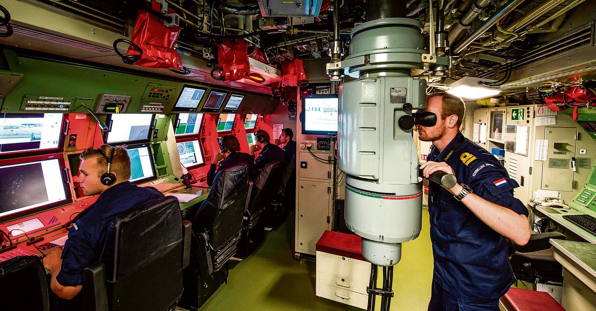 Archiefbeeld commandocentrale Walrusklasse (foto: Mediacentrum Defensie)
