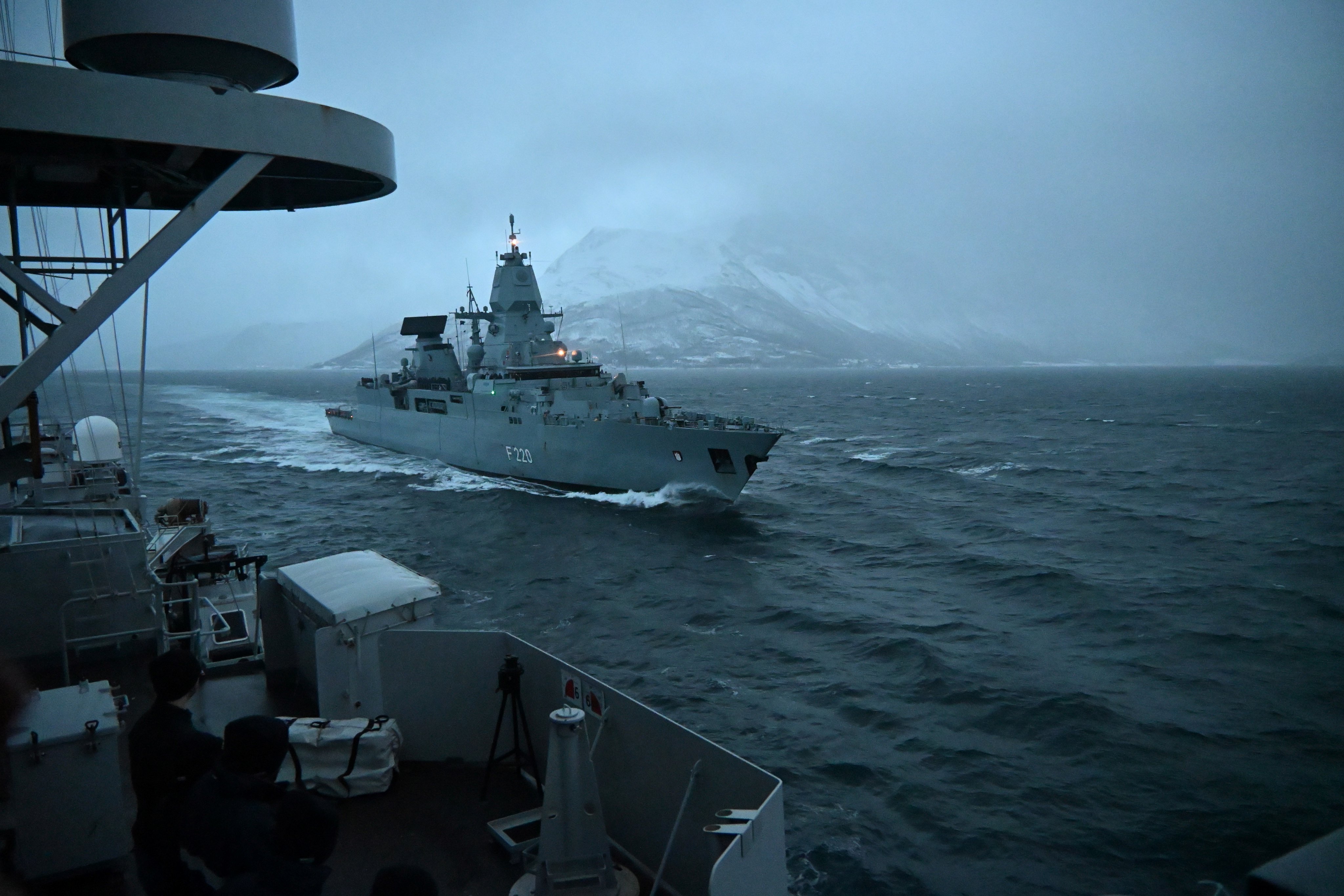 Europe must consider the absence of NATO. With the American threat to Greenland in mind, it must even consider the safety of its rear. Photo: German Sachsen-class frigate Hamburg during operations of Standing NATO Maritime Group 1 in the Baltic (NL Mediacenter Defense)