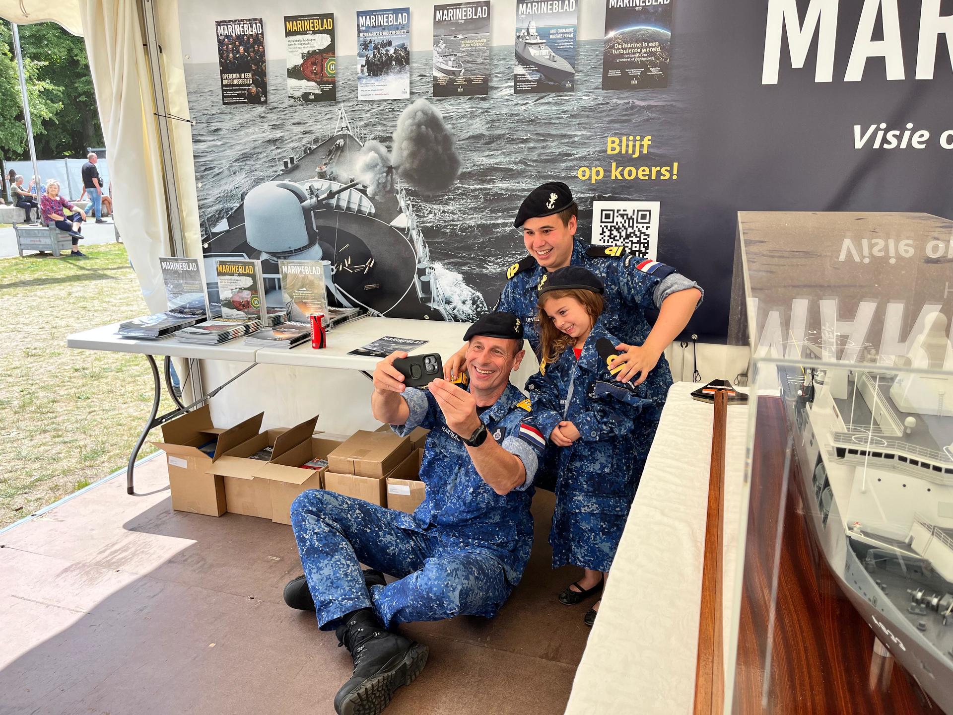 Grote belangstelling voor Marineblad op Veteranendag 2025